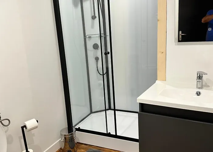 酒店 3 Face Au Donjon 蓬